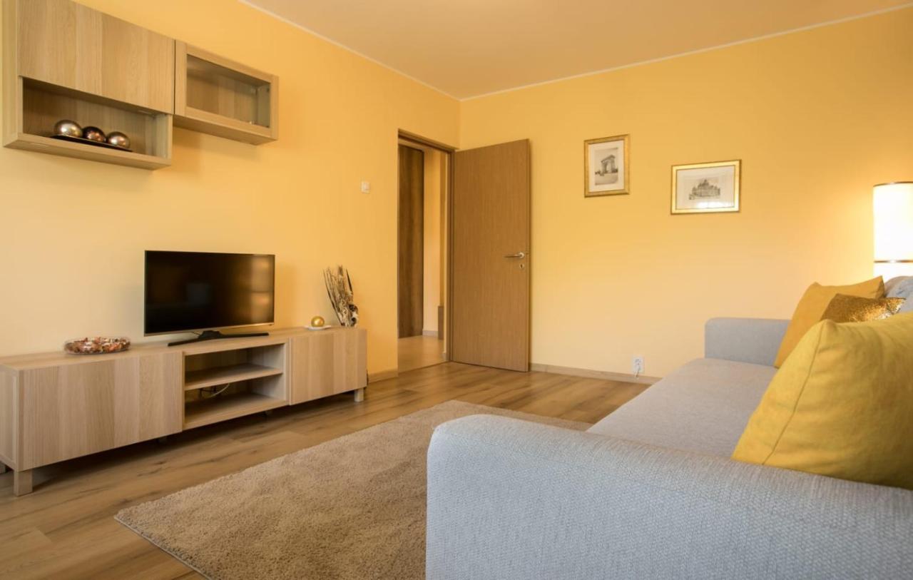 Golden Apartment Baneasa Бухарест Экстерьер фото