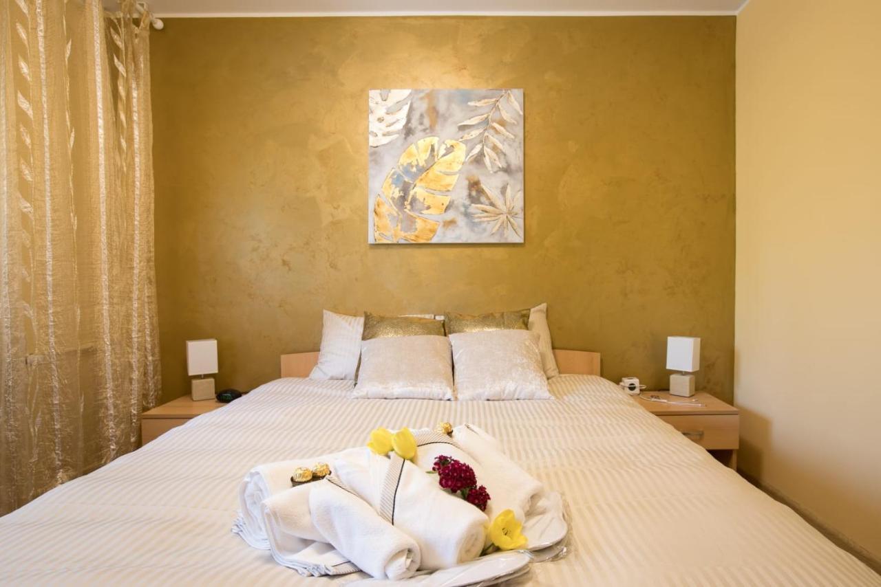 Golden Apartment Baneasa Бухарест Экстерьер фото